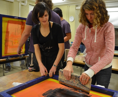 Laura Peturson leading a Screen Printing workshop